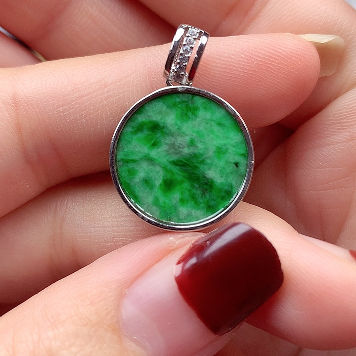 翡翠颈饰银S925镶嵌翡翠