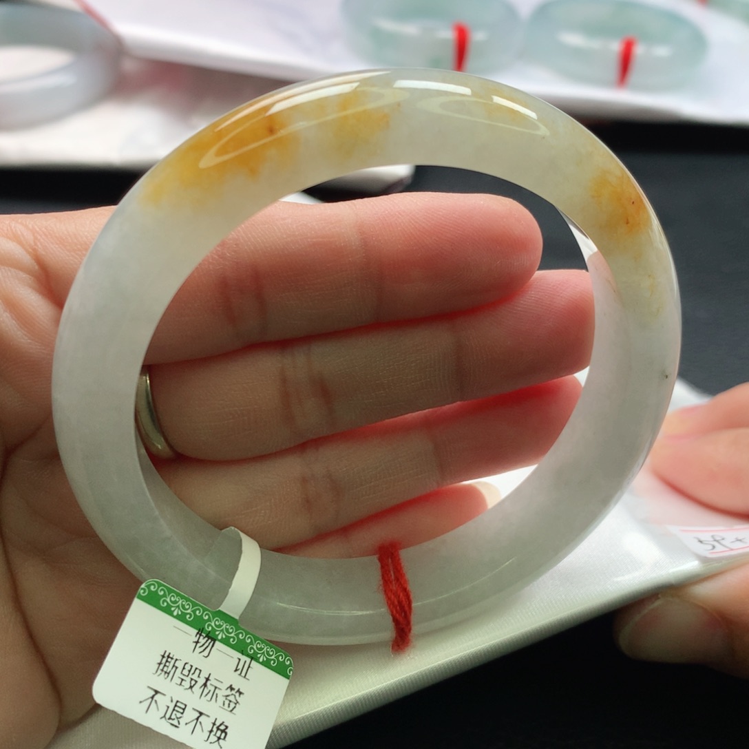 翡翠手镯未镶嵌凝*衣缅甸59