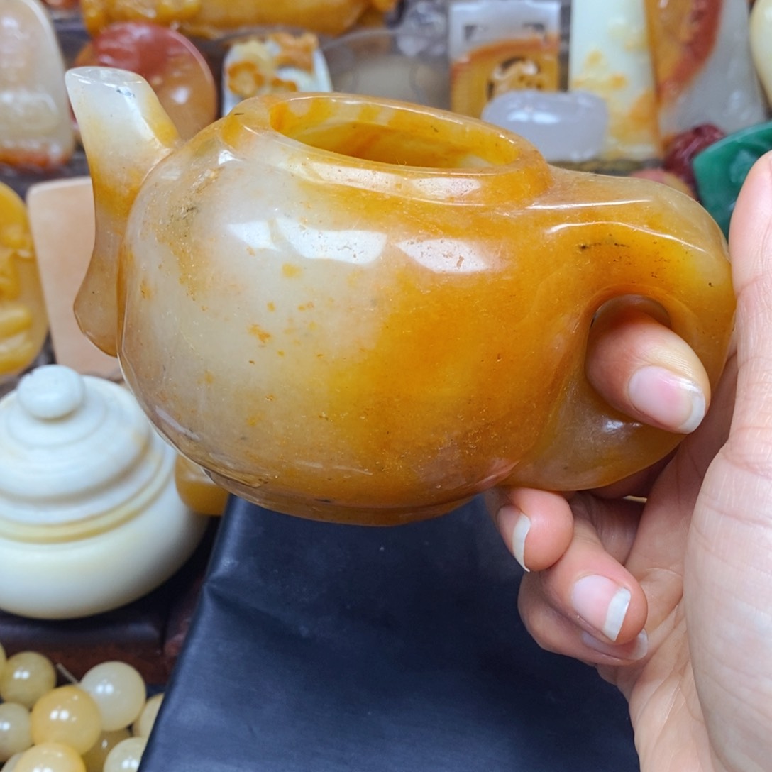 石英质玉颈饰未镶嵌