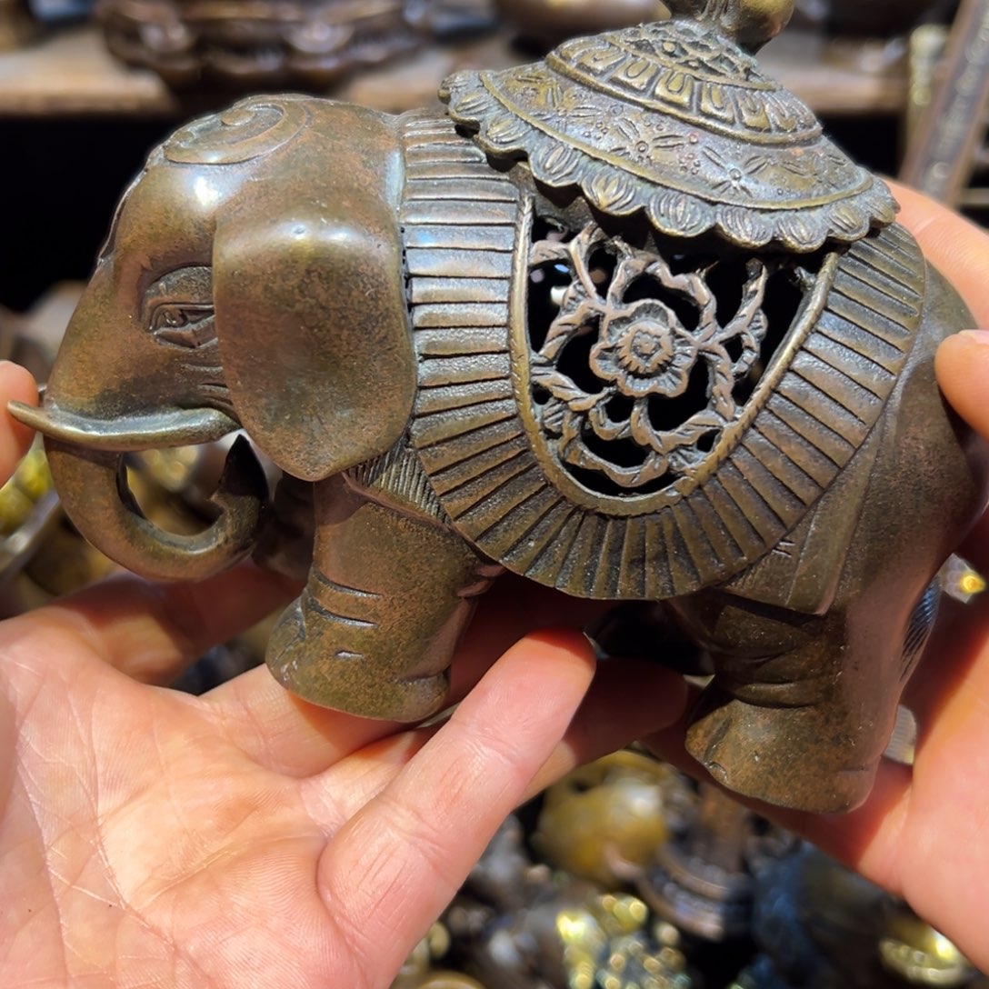 铜器摆件精工铜器