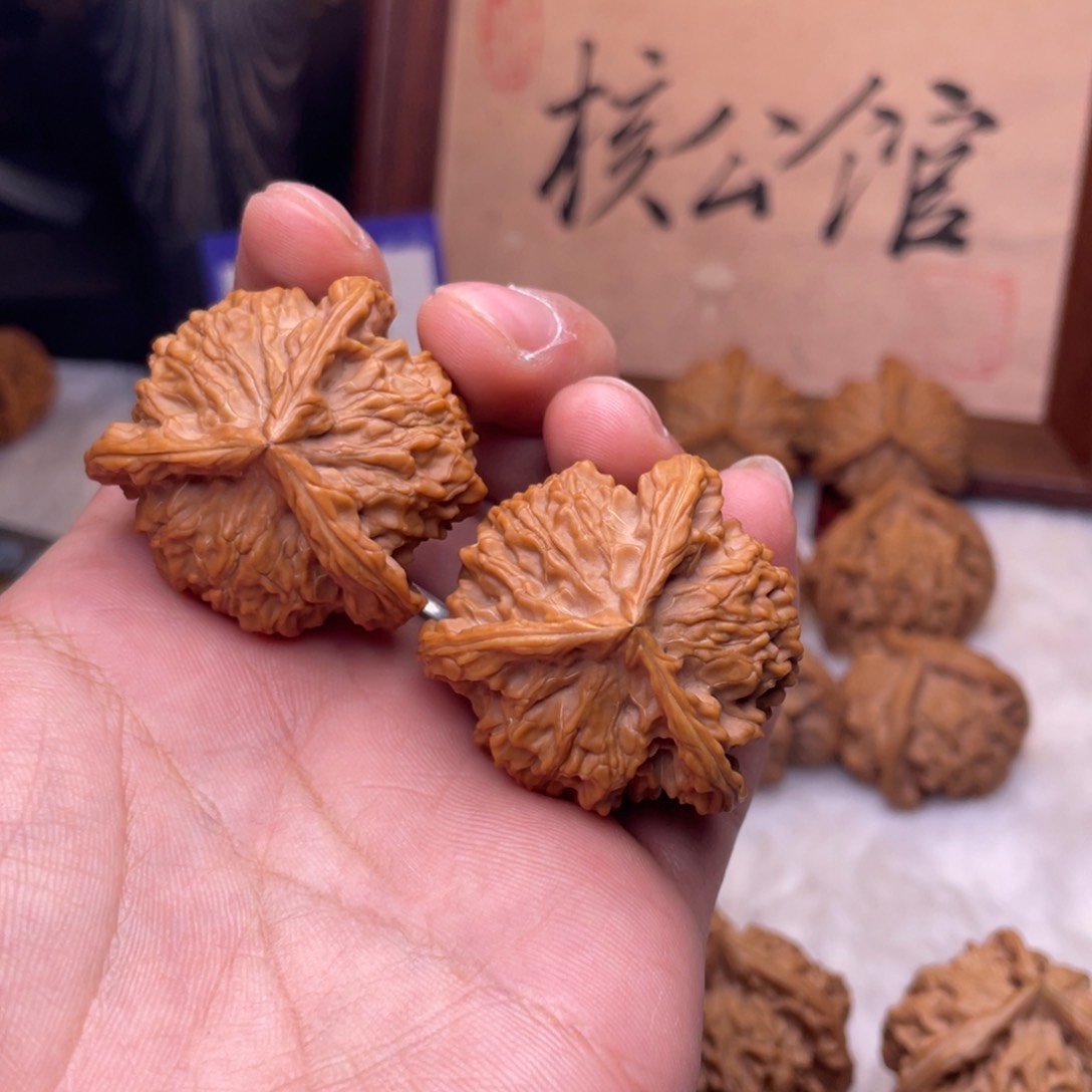 文玩核桃吊坠9*2盘山