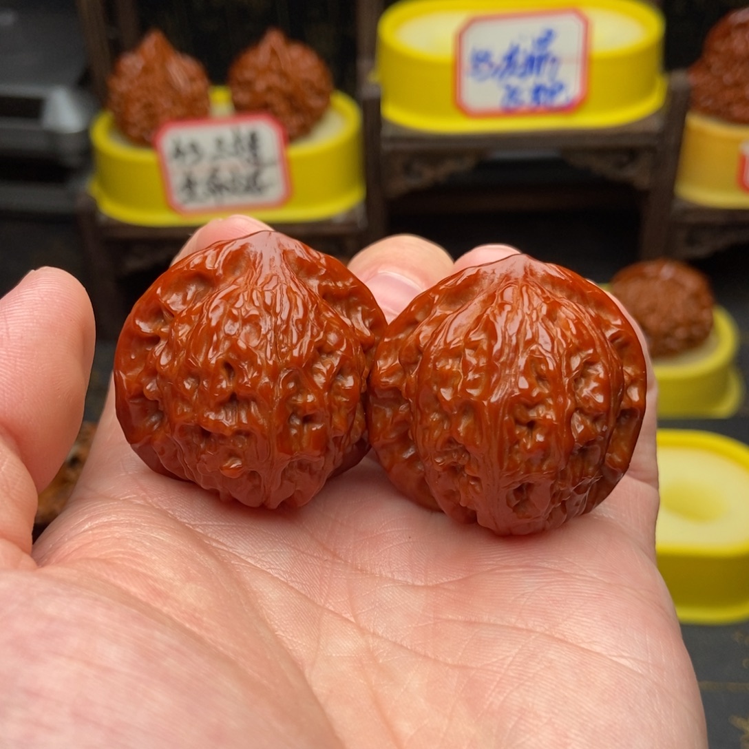 吊坠文玩核桃38金牛