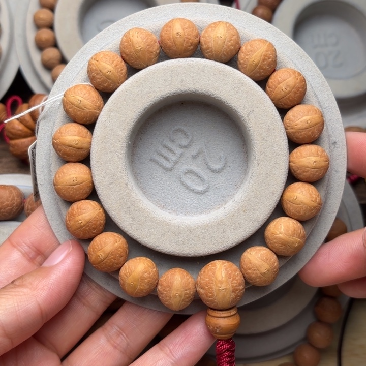 凤眼菩提吊坠13.5m m手串