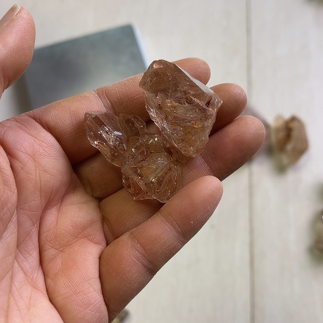 大***顺珠宝半成品发晶未镶嵌