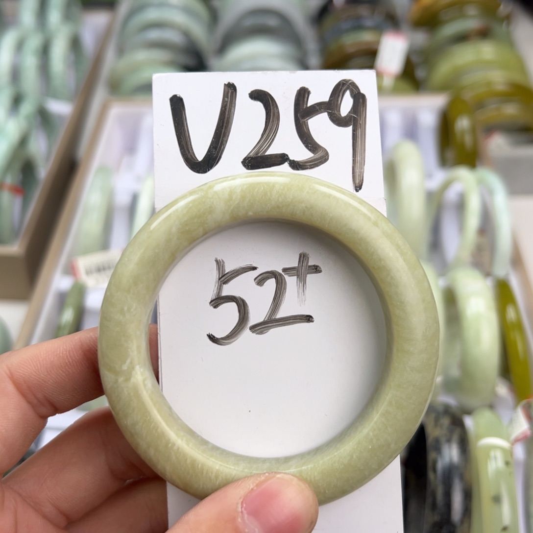 岫玉手镯未镶嵌天然岫玉微瑕