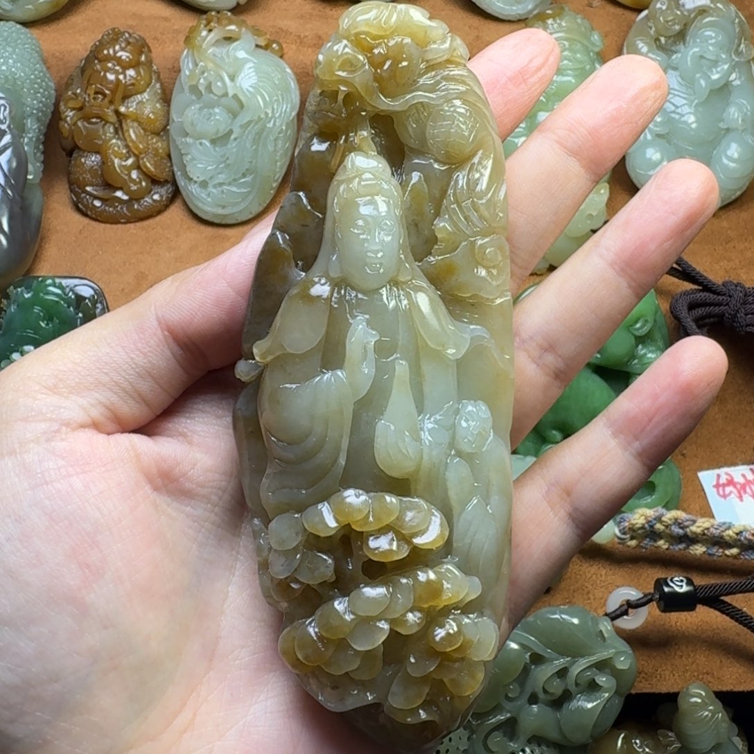 和田玉未镶嵌颈饰阿*