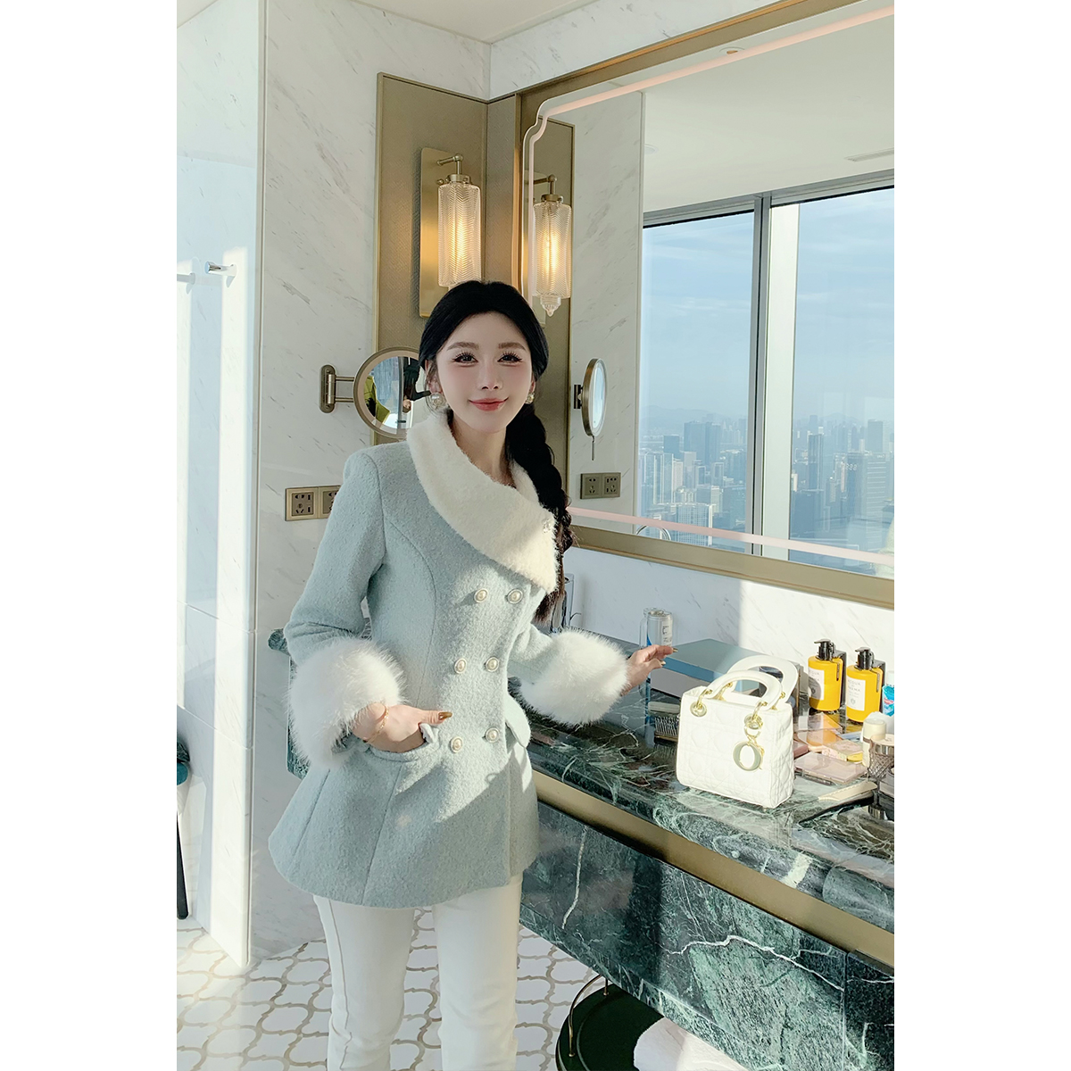 毛妮LADIESFIRST围巾领毛呢外套高级感收腰毛绒袖口呢子大衣L2824