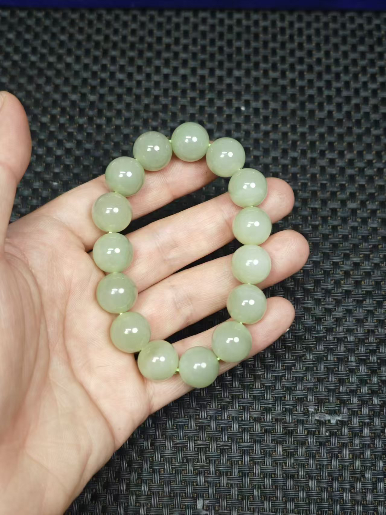 天然和田玉老料卡14mm圆珠手串2.3清货3