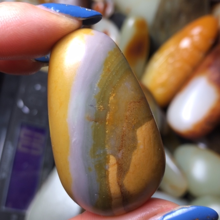 和田玉未镶嵌珠宝奇石