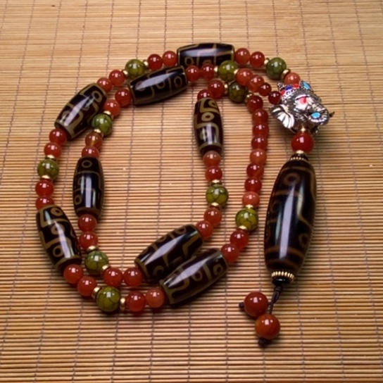 玛瑙/玉髓颈饰未镶嵌