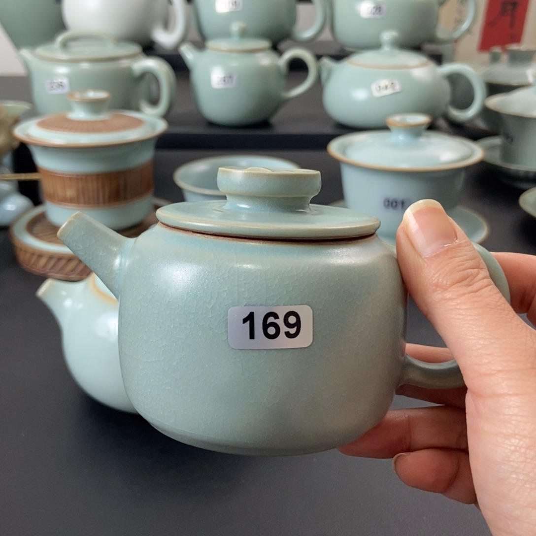 *****仿古釉水壶微瑕微