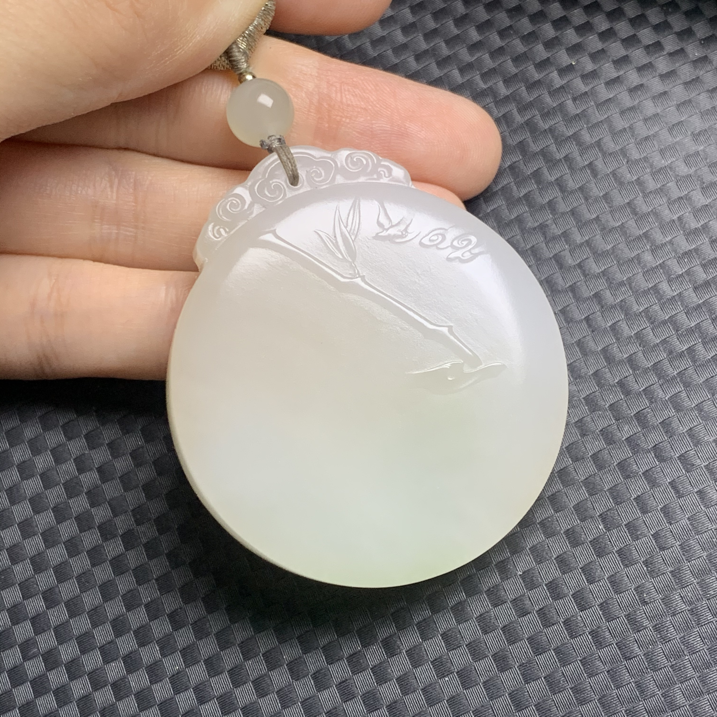 和田玉精品竹节圆牌吊坠