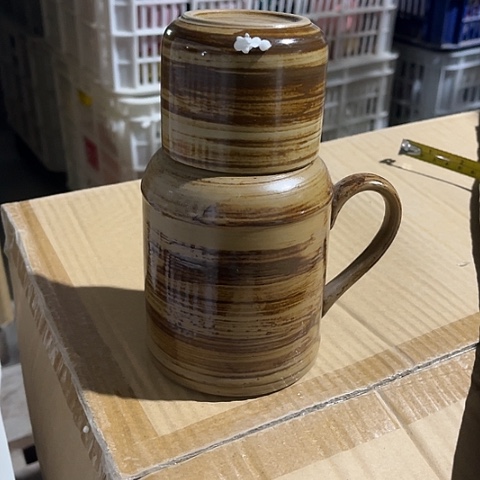 微瑕，电陶炉明火，550毫升里面粗糙咖色