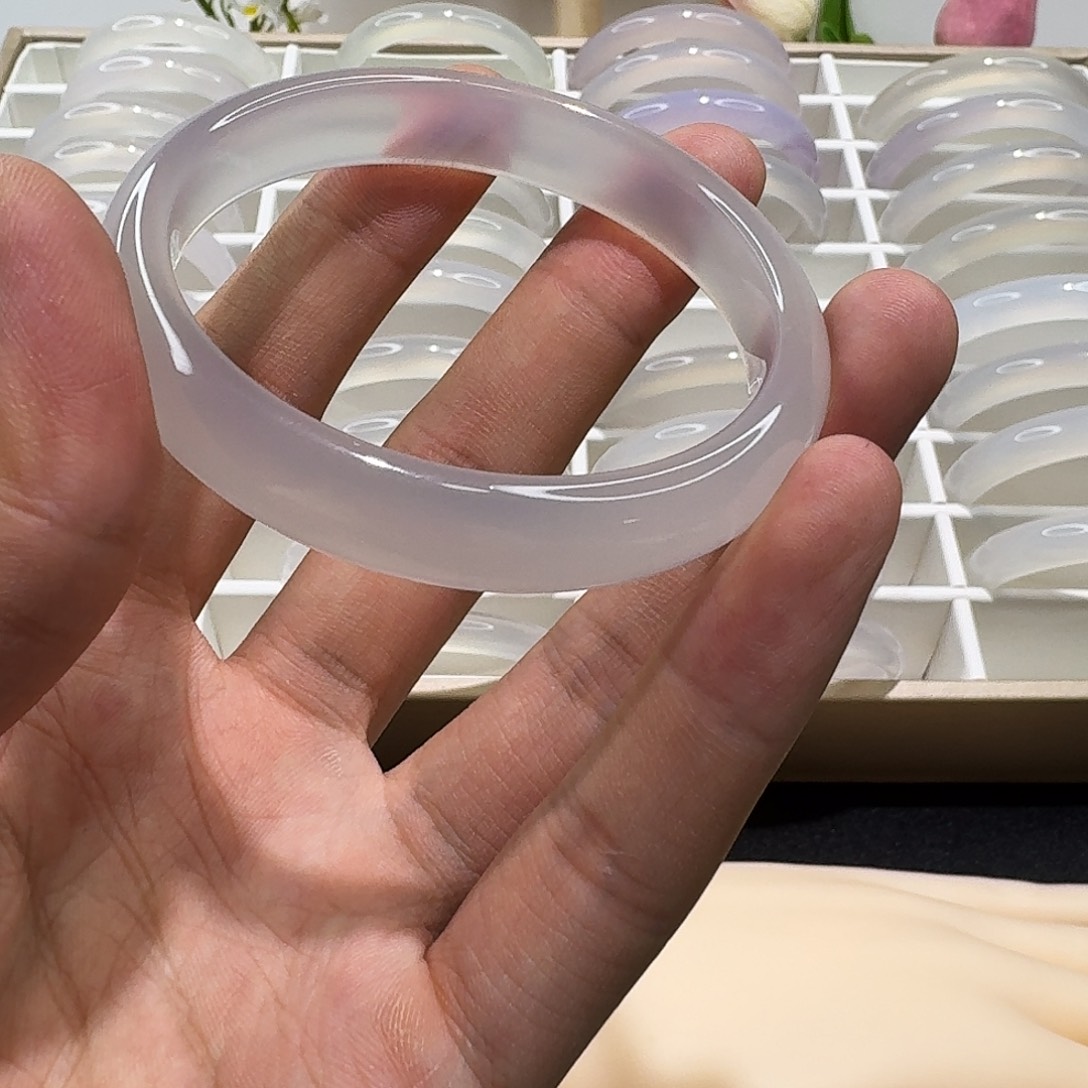 玛瑙/玉髓未镶嵌手镯