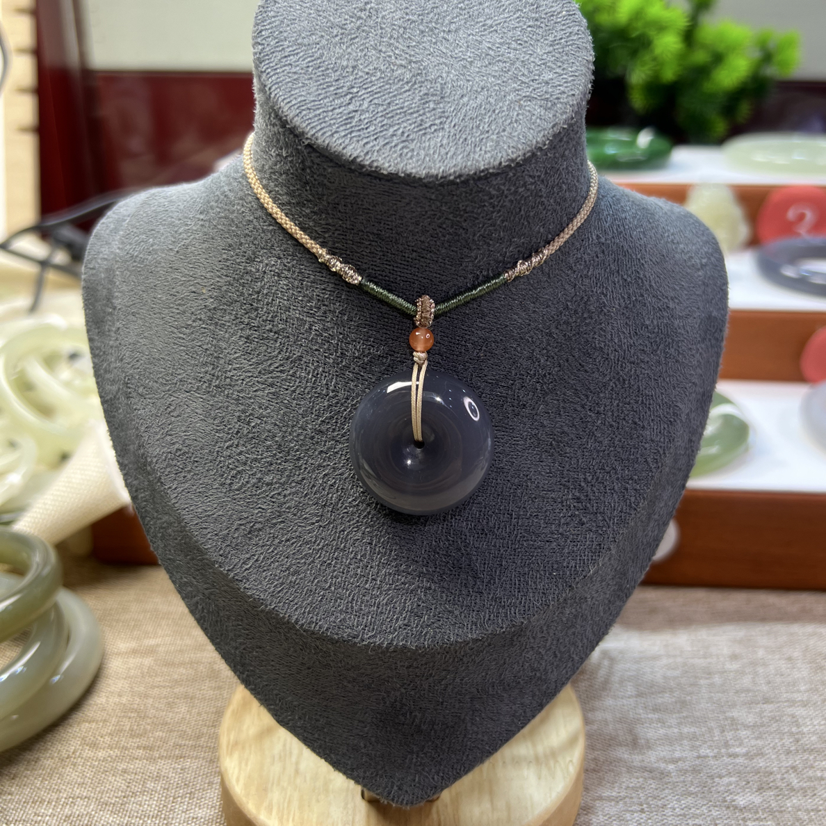 烟紫平安扣女士时尚玉石挂件带证书