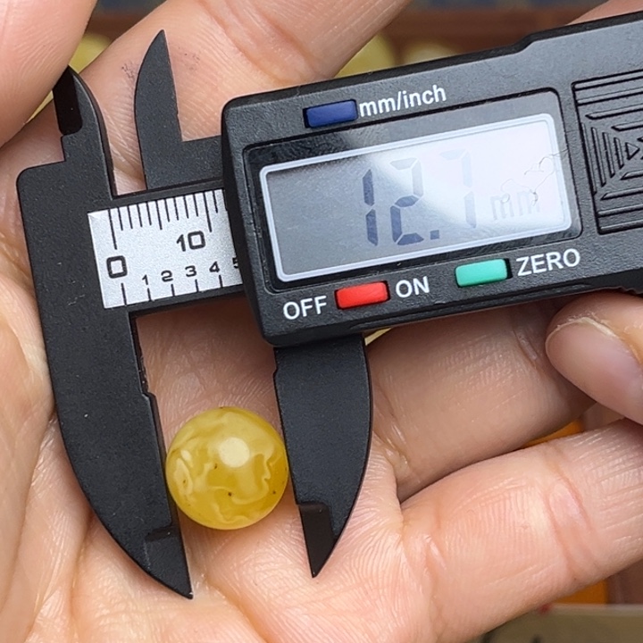 青***杉蜜蜡未镶嵌珠宝奇石