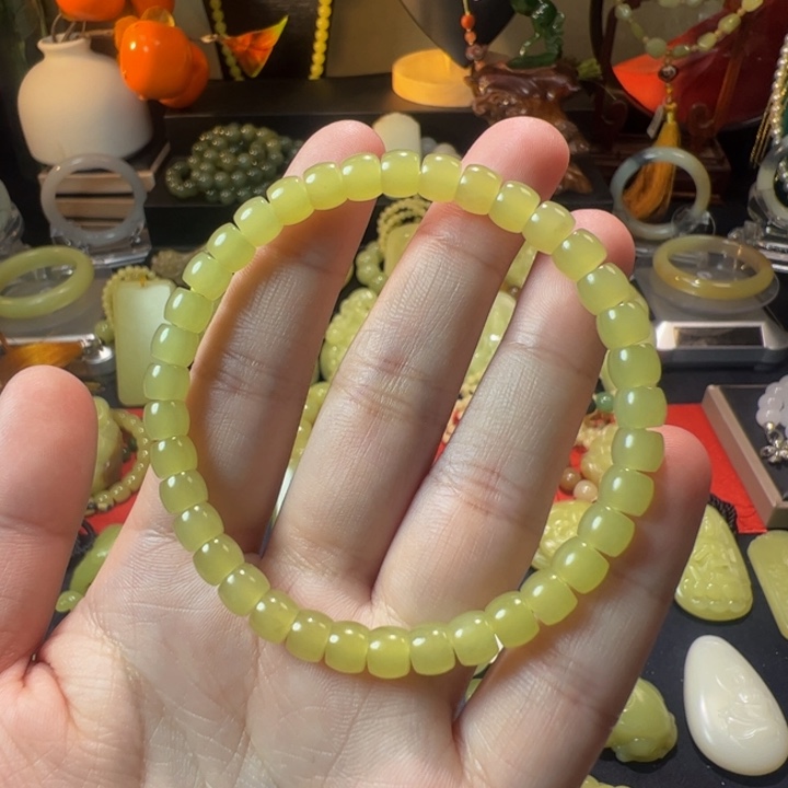 和田玉（黄玉）颈饰未镶嵌