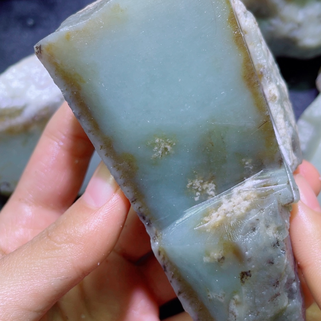 和田玉未镶嵌珠宝半成品