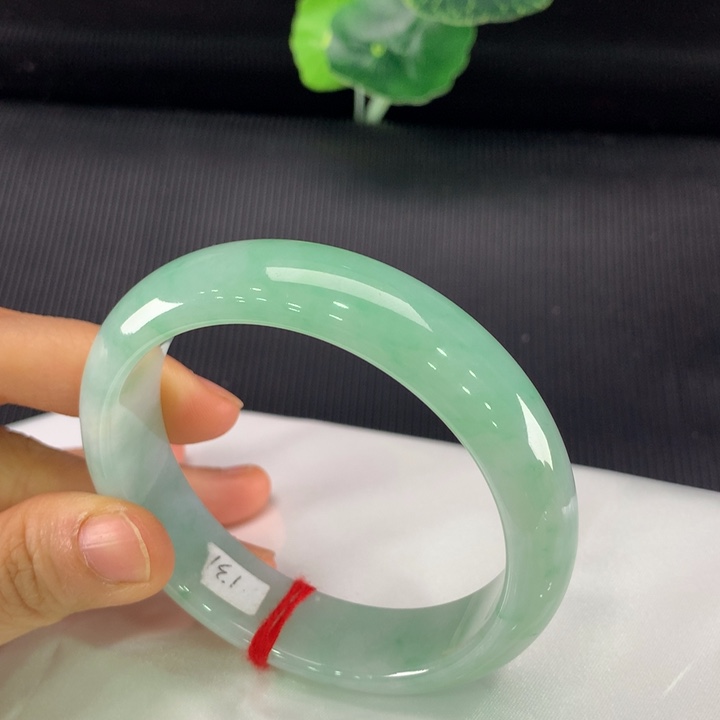 翡翠手镯未镶嵌轮胎59