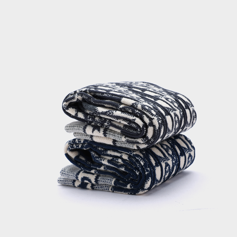 TUSCAN'S CREATIONS【双十二】保暖女字母刺绣透气中筒袜老花袜袜子