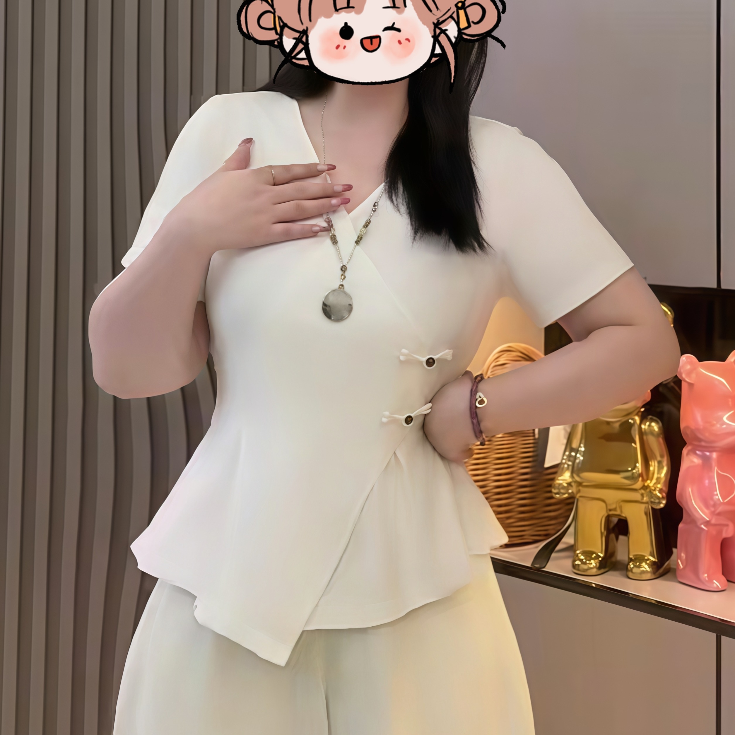 大码遮肚子不规则盘扣正肩短袖T恤女夏季胖妹妹显瘦开叉别致上衣