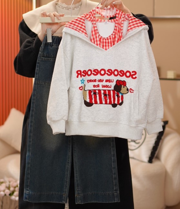 2025年春季新款女童红格背心连帽中大童毛巾腊肠狗卫衣牛仔裤套装