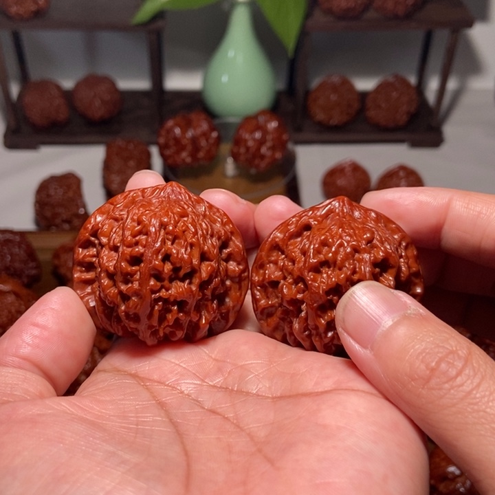 ****"文玩核桃吊坠满天星