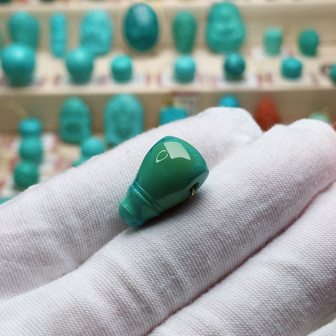 绿松石配饰未镶嵌