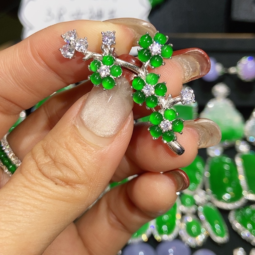 【闪购商品】翡翠颈饰未镶嵌天然翡翠