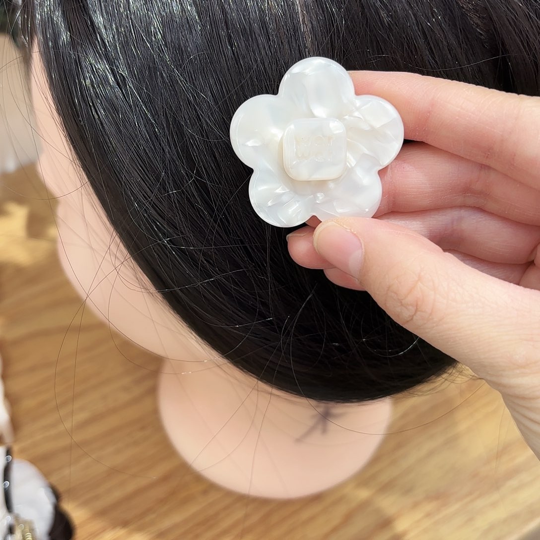 皮质铁合金小号花朵贝母