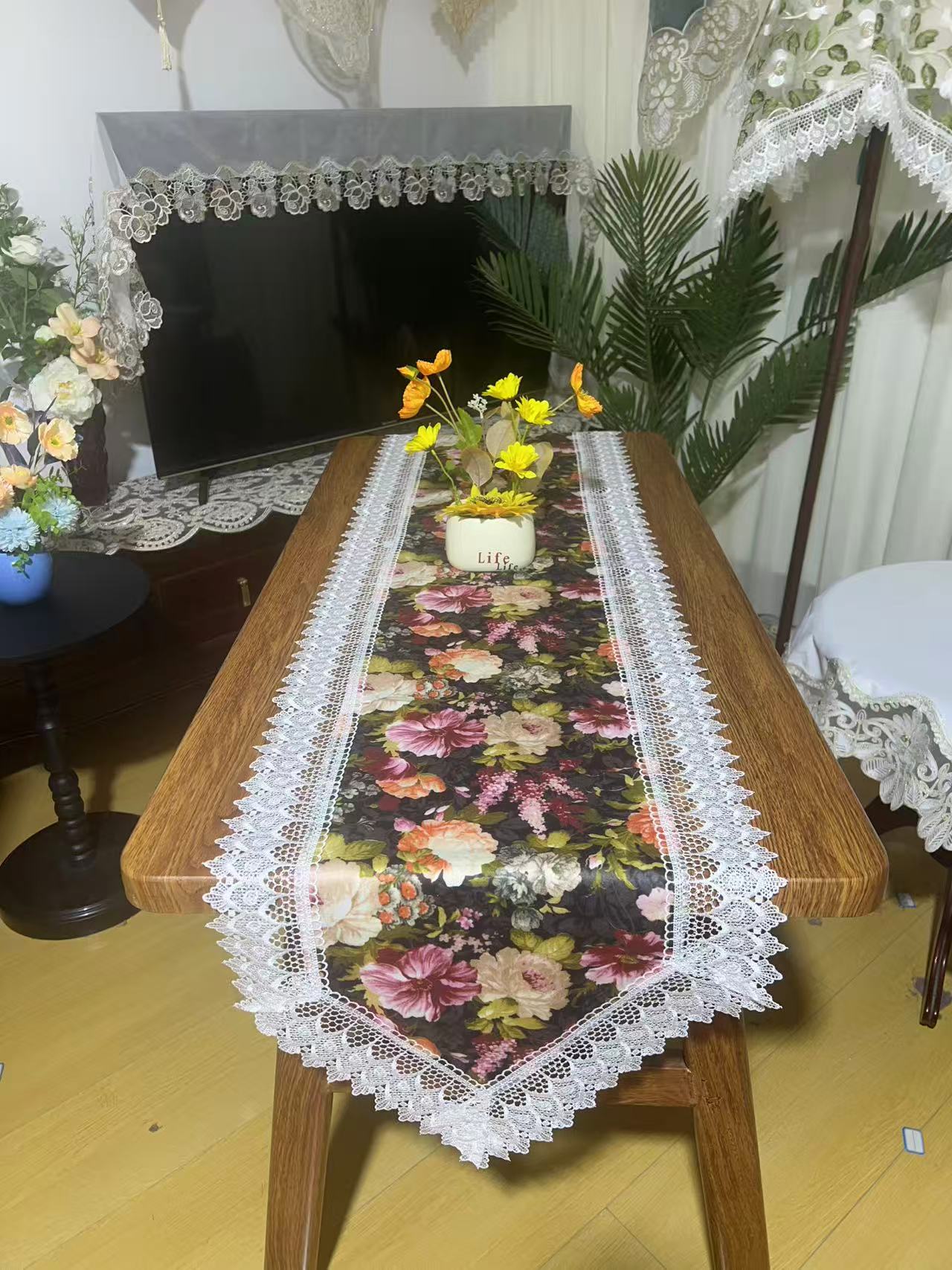 ZN098-12复合绒布【40*220】复合双层绒布黑底百花桌布茶几布