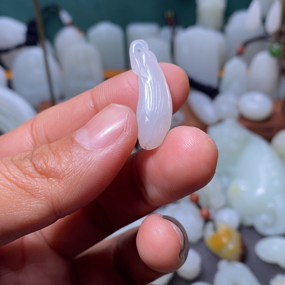 和田玉颈饰未镶嵌