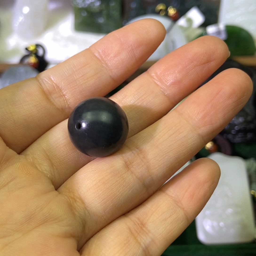 手链未镶嵌透闪石质玉