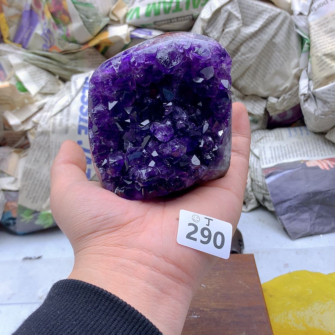紫晶大型摆件（非配饰）未镶嵌