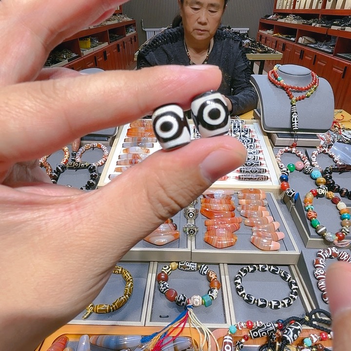 未镶嵌玛瑙/玉髓珠宝奇石