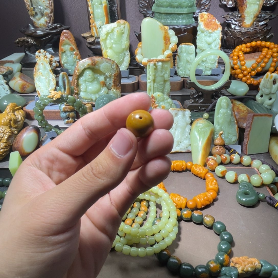 透闪石质玉单珠未镶嵌?**?