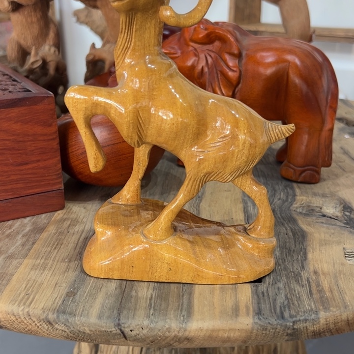 天***剑木老木头手工雕刻羊摆件