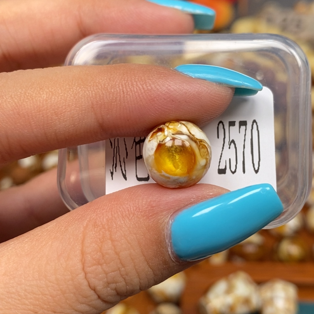 蜜蜡未镶嵌珠宝奇石2570