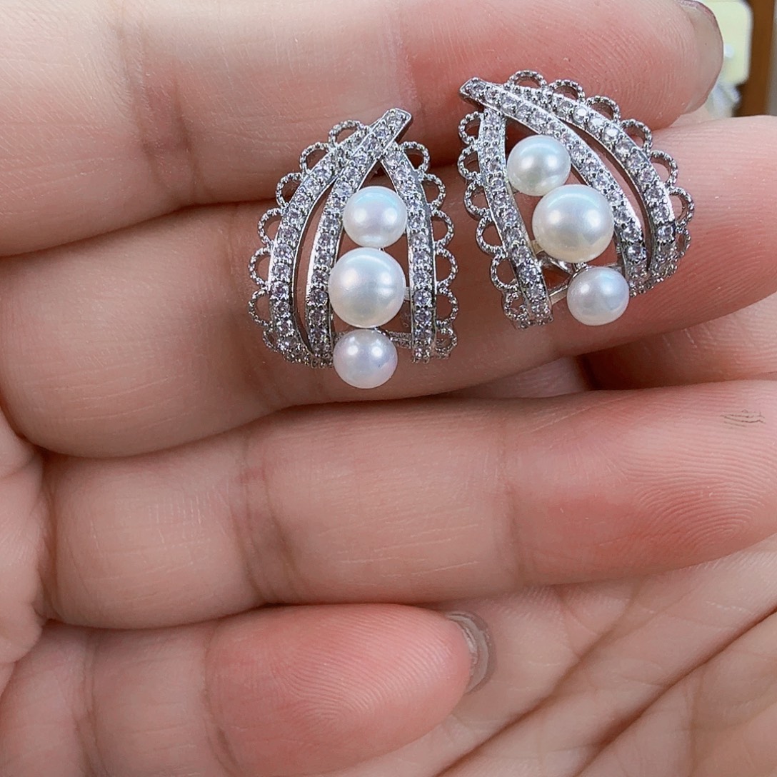 未镶嵌耳饰淡水珍珠