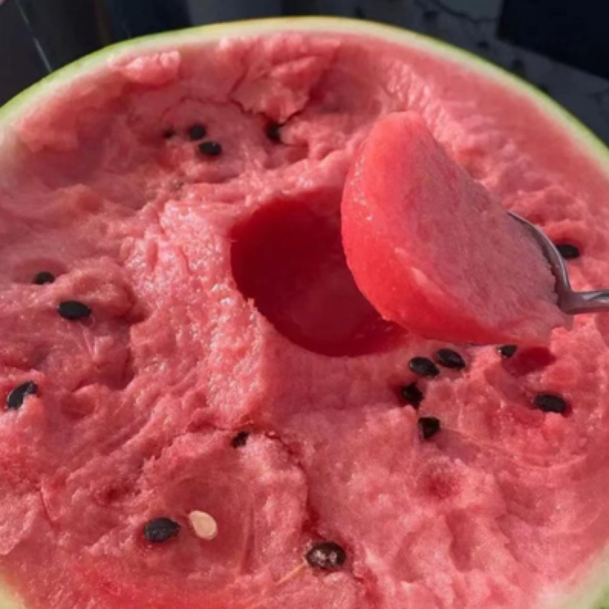 （兰州拍）麒麟西瓜一颗 半颗