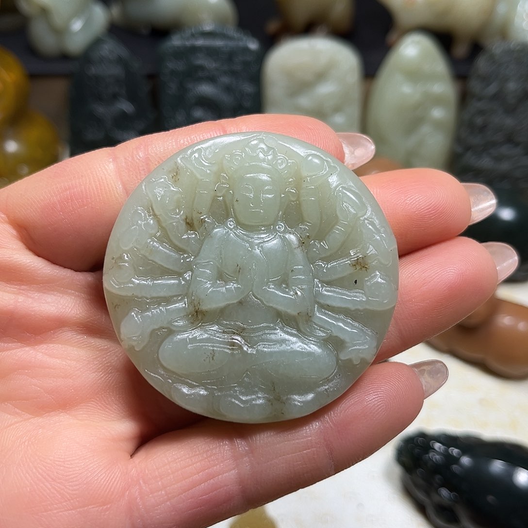 白玉菩提吊坠白玉菩提吊坠