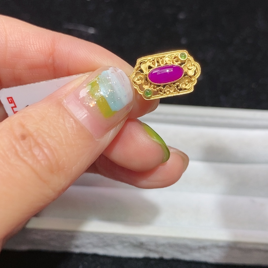 苏纪石（舒俱来）18K金镶嵌吊坠(不含链)