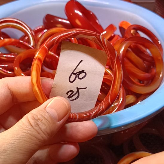 玛瑙/玉髓未镶嵌手镯