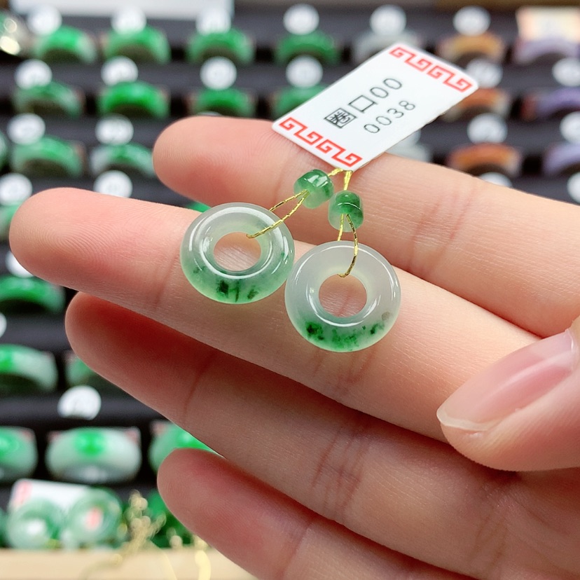 【闪购商品】翡翠戒指未镶嵌甜甜圈一对