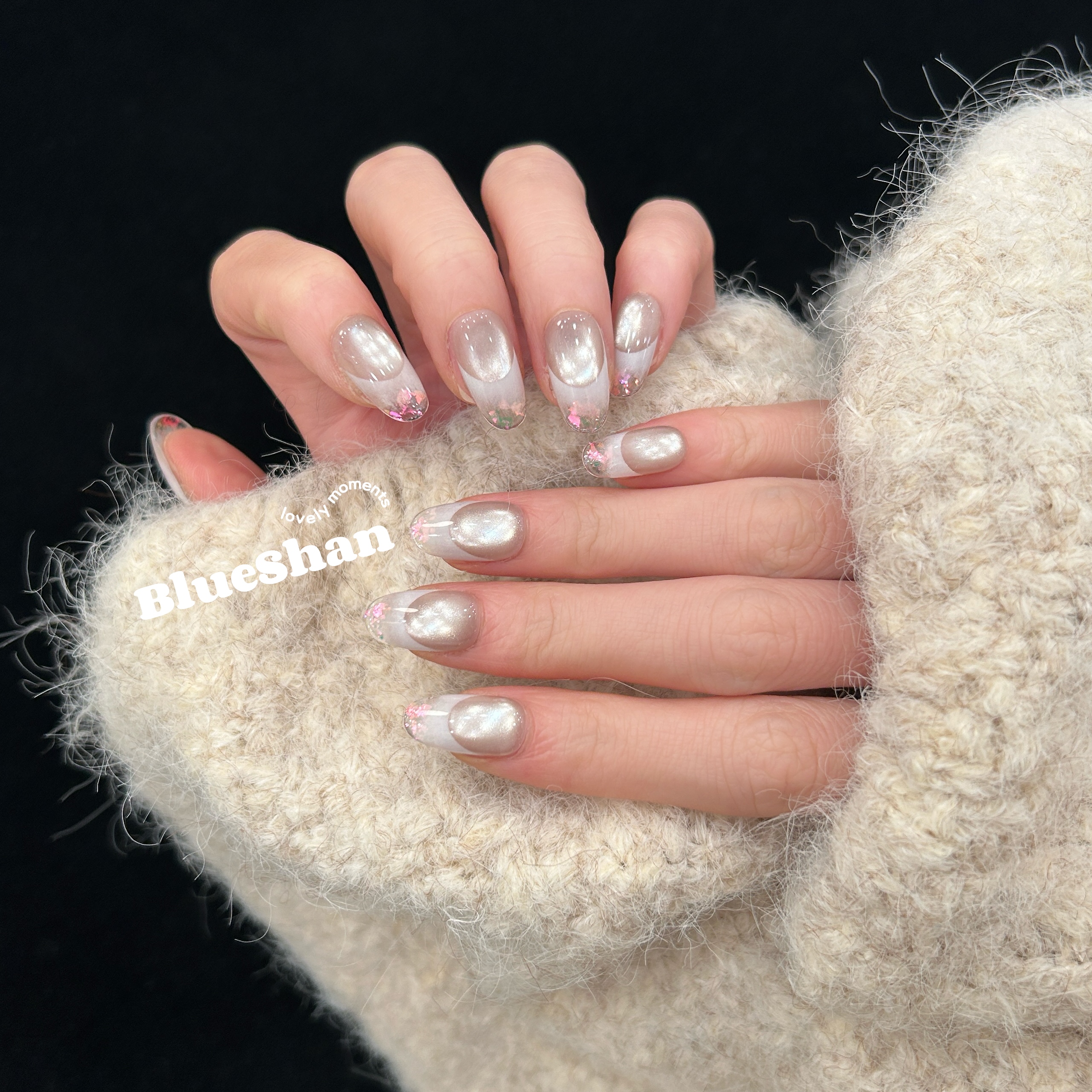 【月牙弯】蓝珊手工穿戴甲冰透白开水珠光渐变法式玻璃珠温柔纯欲风