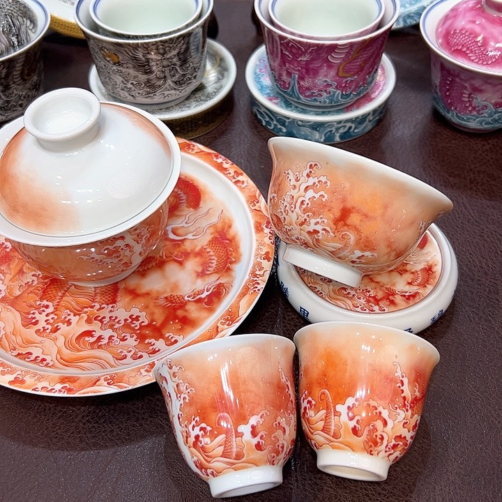 摆件景德镇陶瓷学院等多家单位建立合作伙伴