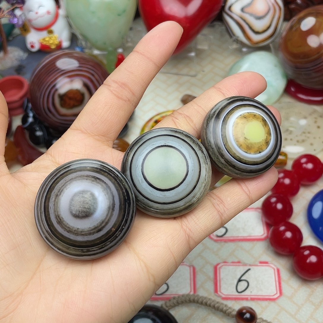 徐***建玛瑙/玉髓合金颈饰