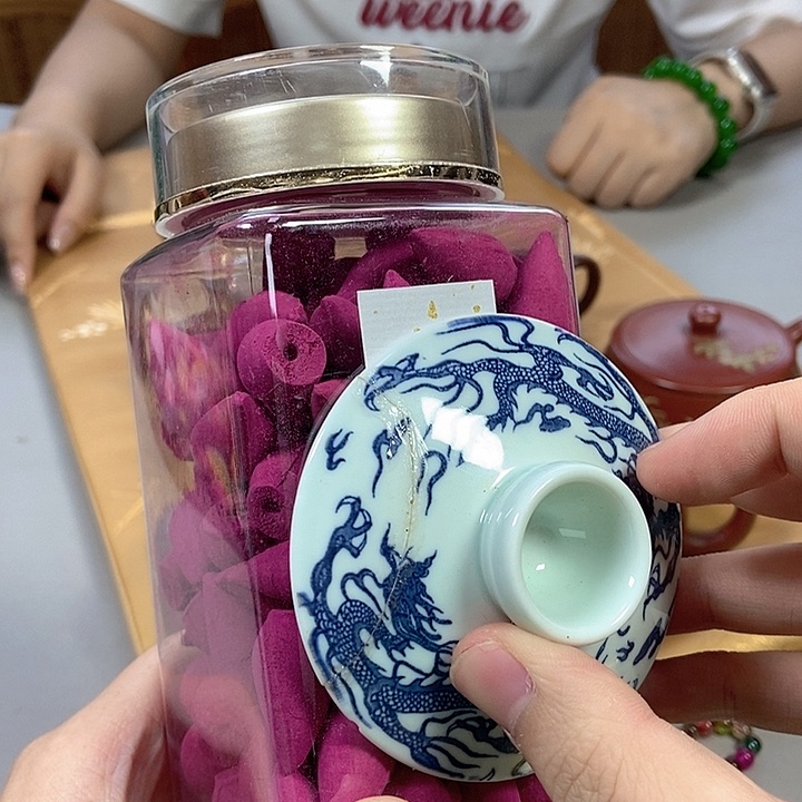 瓷片哈哈江河湖海就哈哈哈哈