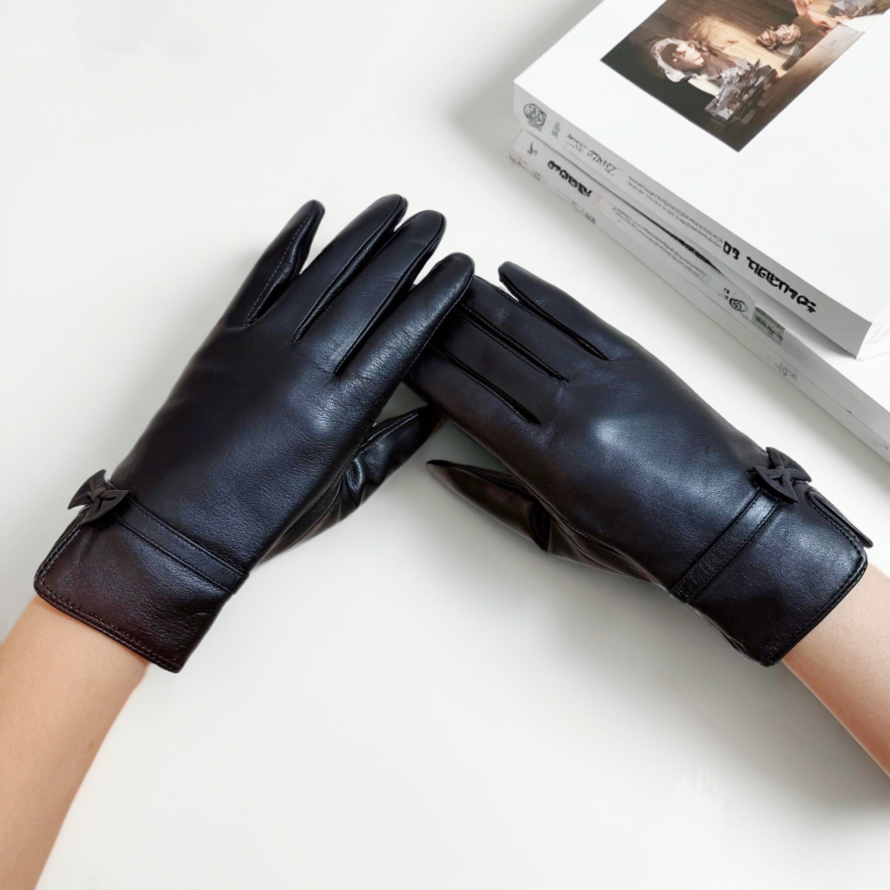 女士真皮手套骑车羊皮冬季保暖加绒触屏皮手套女韩式秋冬季女款