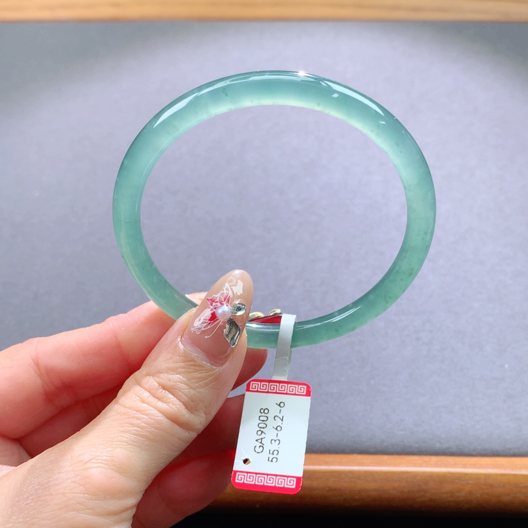 翡翠手镯未镶嵌天然翡翠手镯